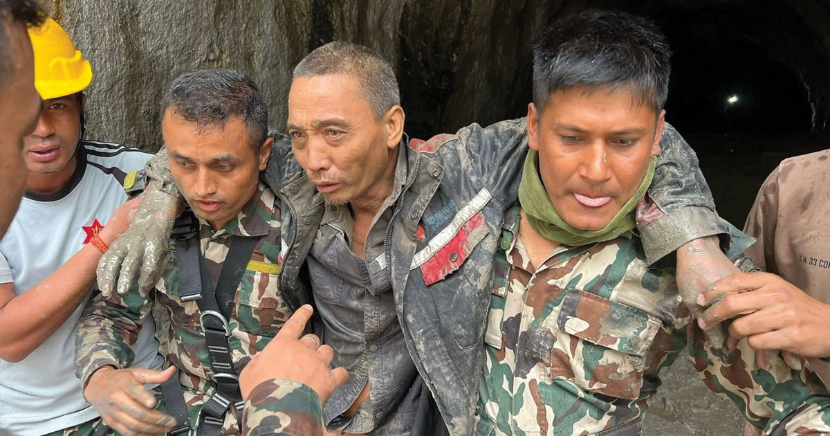 बाढीमा परेको ११ दिनपछि माथिल्लो त्रिशुली १ बाट चिनियाँ नागरिकको जीवितै उद्धार