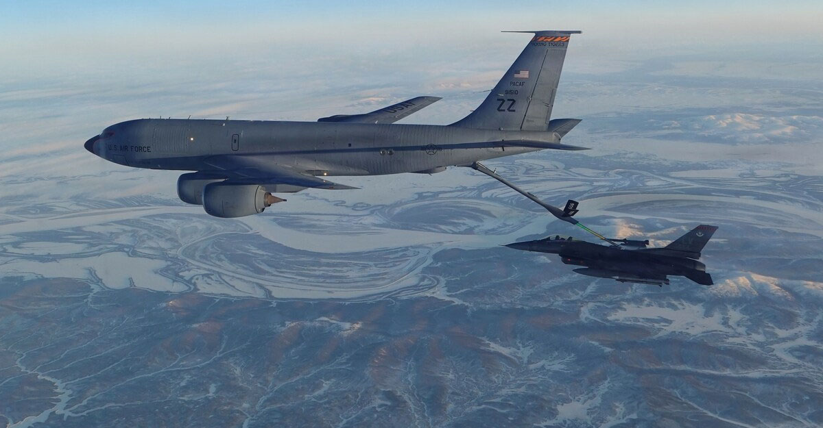 इन्धन भर्न परिचालित अमेरिकी सैन्य विमान इराकमा दुर्घटना