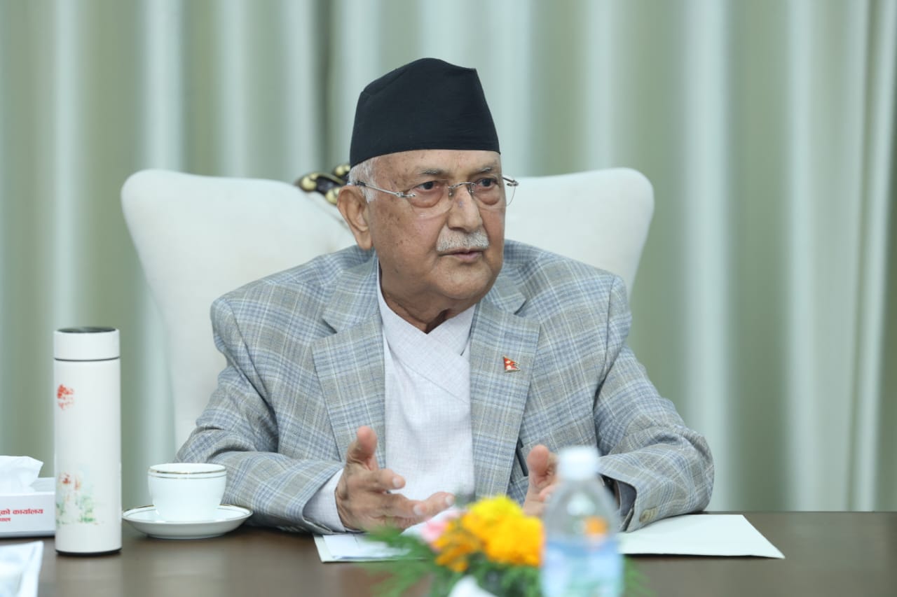 संविधानमाथि आक्रमण भइरहेको छ : अध्यक्ष ओली