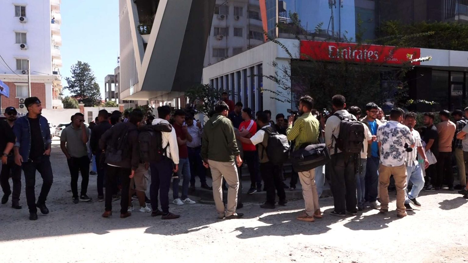 जेनजी र राष्ट्रपति पौडेलबीचको बैठक स्थगित