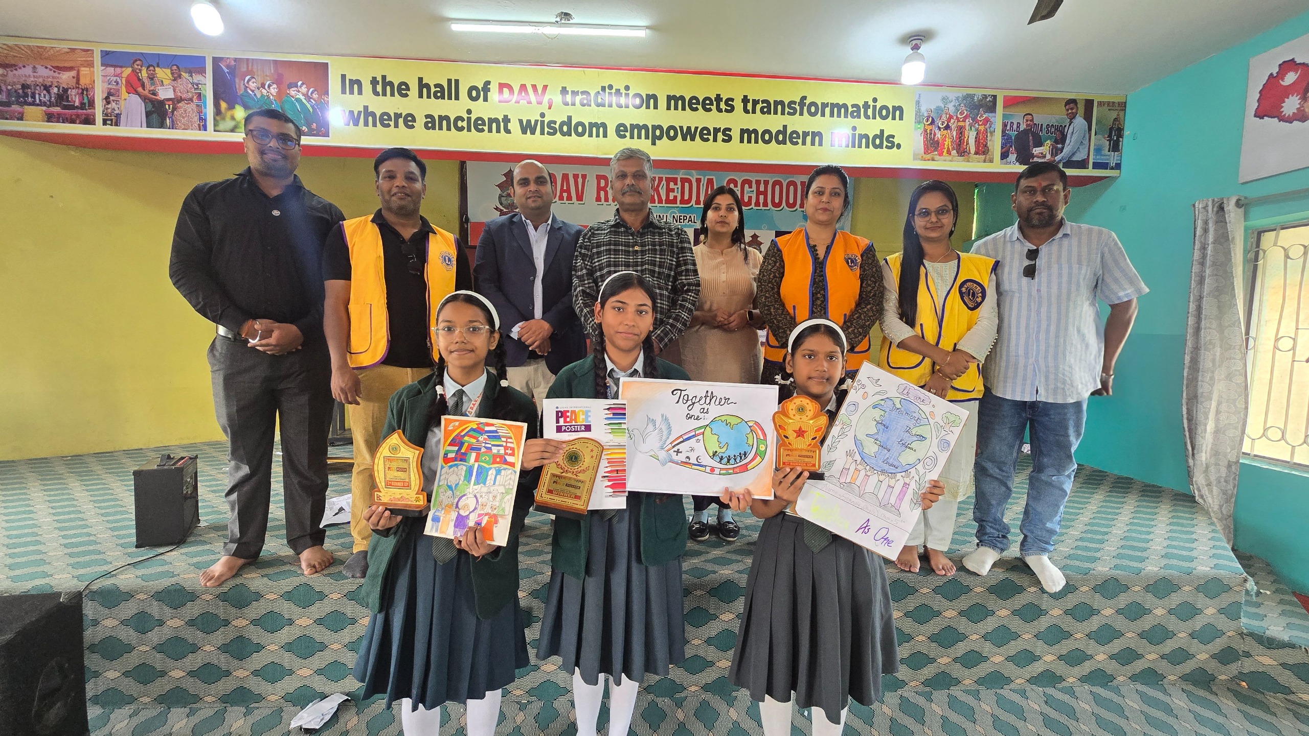 लायन्स क्लब अफ वीरगञ्जद्वारा पिस पोष्टर प्रतियोगिताको आयोजना