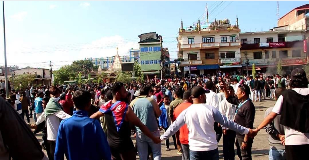 सिमरामा तनाव : अश्रुग्यास प्रहार