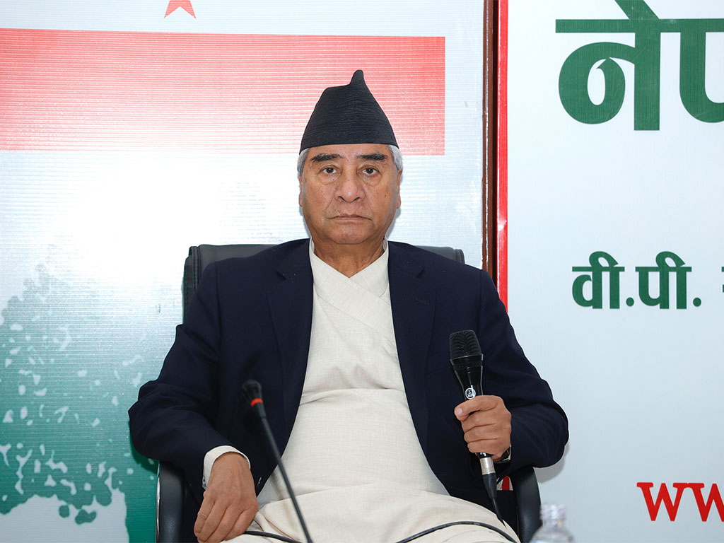 देउवासँग आज पनि कार्यवाहक सभापति र दुई महामन्त्री छलफल गर्दै