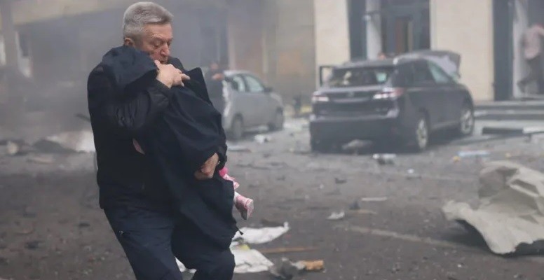 ट्रम्प–पुटिनबीचको वार्ता रद्द भएसँगै युक्रेनमा रूसी हवाई आक्रमण