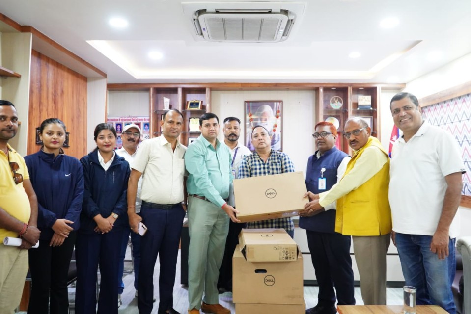 आगजनीपछि पुनः सञ्चालनतर्फ वीरगंज महानगर, सहयोगको सिलसिला जारी