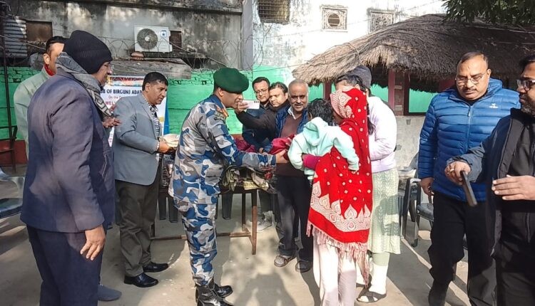 सशस्त्र प्रहरी बल नेपाल पर्साको सहकार्यमा महिला कैदीबन्दीलाई सल तथा न्यानो कपडा वितरण