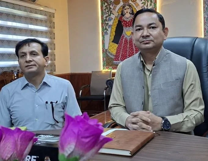 मधेसका अर्थमन्त्री भट्टराईको सय दिन : रकमान्तर रोक्नेदेखि ७६ लेखा कर्मचारीको सरुवासम्म