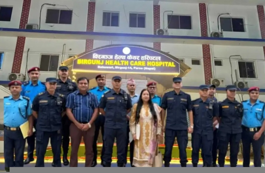 पर्साका प्रहरी र थुनुवालाई वीरगन्ज हेल्थ केयरमा निःशुल्क उपचार