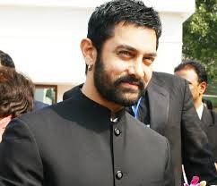 दिनेश विजनको बायोपिकबाट निकालिए आमिर खान