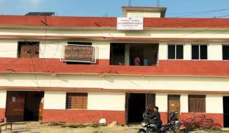 पकाहा मैंनपुर गाउँपालिकाको निर्णयमाथि प्रश्न: बोर्डिङ स्कूलले जाडो बिदा बेवास्ता