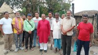 वीरगन्ज कपडा बैंकद्वारा आगलगी पीडित लाई राहत सहयोग प्रदान 