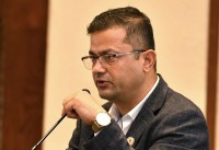 एमालेले माग्यो समिति सभापति रामहरि खतिवडाको राजीनामा