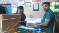 प्याब्सन महानगर अध्यक्ष श्रीवास्तवद्वारा भाथाधाम मन्दिरलाई ४ थान पंखा सहयोग