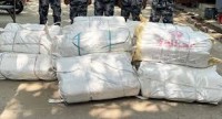 बारा र पर्साबाट १४ लाख बढीको कपडा र किराना सामान बरामद