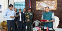 मधेसमा एमालेका मन्त्रीको शपथ, मुख्यमन्त्रीले नै राखे ५ मन्त्रालय