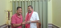 कार्यवाहक मेयर आलम र प्रमुख प्रशासकीय अधिकृत बोहरालाई प्रेस युनियनका केन्द्रीय सदस्य रायमाझीद्वारा बधाई
