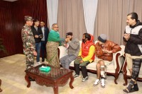 ६ बुँदे सहमतिपछि निकोलस र हरिशले तोडे अनसन