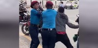 महिला प्रहरीमाथि हातपात गर्ने युवक पाँच दिन हिरासतमा