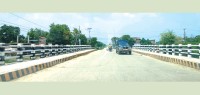 एक दर्जनमध्ये तीन पुल निर्माण
