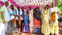 रौतहटमा विभिन्न पार्टी परित्याग गरी ३०० जना एमालेमा प्रवेश