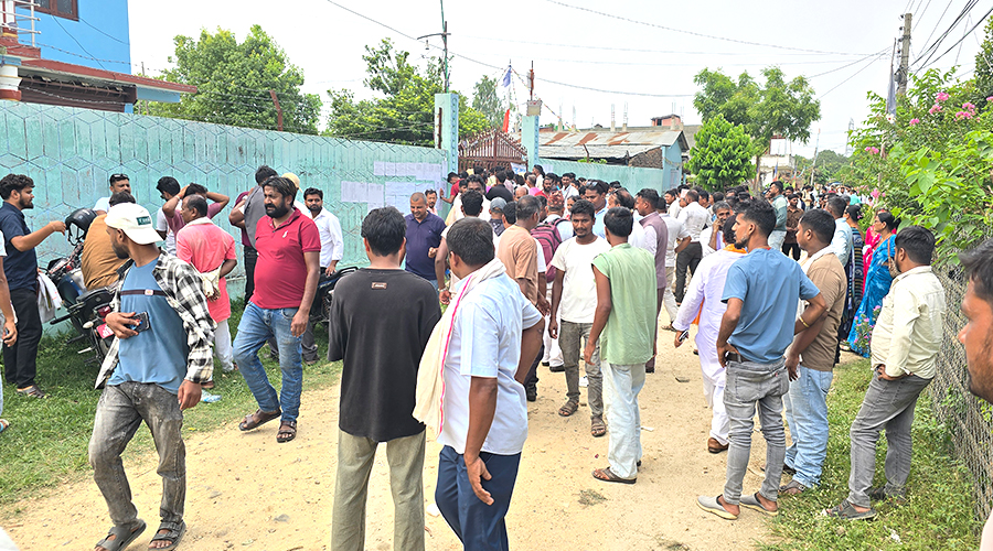 रास्वपा सिरहा अधिवेशनमा झडप, निर्वाचन प्रक्रिया प्रभावित