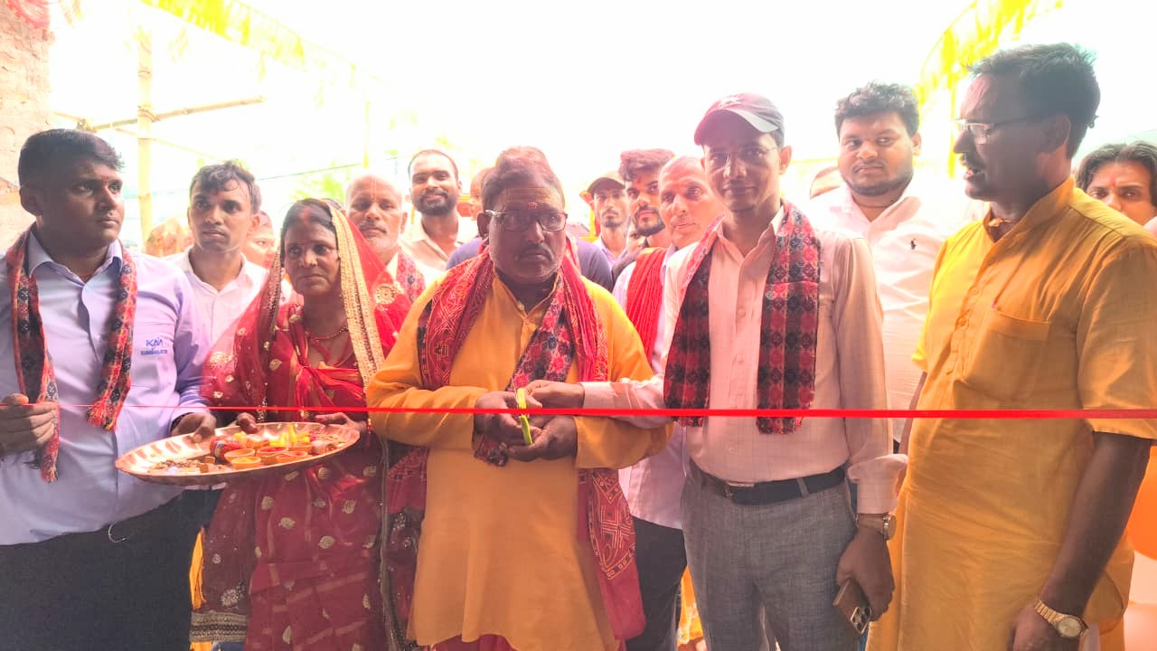 वीरगन्जको त्रिमुर्ति चोक स्थित कुशवाहा मोटर्सको नयाँ शोरुम ग्राहकलाई थप सहज सेवा दिने प्रतिबद्धता