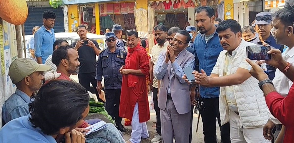 मधेस प्रदेशका गृहमन्त्रीको काम स्टन्टमै सीमितः फेरि जनकपुरको फुटपाथ र सडकपेटी अतिक्रमण