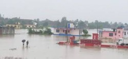 धनगढीमा दुई हजार घरमा बाढी पस्यो, आठ जनाको उद्धार