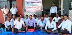 आन्दोलन गर्ने शिक्षकको तलब कट्टा गर्ने नगरपालिकाको चेतावनी