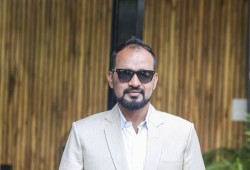 पर्सा–१ मा एमाले संकट : आफ्नै हैसियतदार उम्मेदवार नभएपछि प्रदीप यादवको सहारा