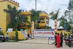 पोखरीया नगरपालिकामा अख्तियारको छापा, जिन्सी सामग्री मेयर–कर्मचारीको घरमा फेला