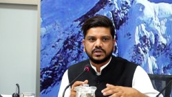 नवयुवा रोजगारी माग्न आउँछन्, आश्वासनबाहेक केही दिन सकेनौँ : मन्त्री यादव