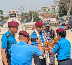 डिआईजी चतुर्वेदीद्वारा मधेशका ८ जिल्लाको प्रहरी कार्यालयको निरीक्षण