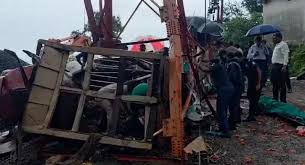 भारतको गुजरातमा रोपवेको केबल भाँचिदा ६ जनाको मृत्यु