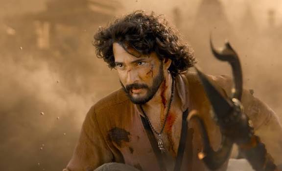 राजामौलीको नयाँ फिल्मको शीर्षक ‘वाराणसी’, यस्तो छ महेश बाबुको झलक