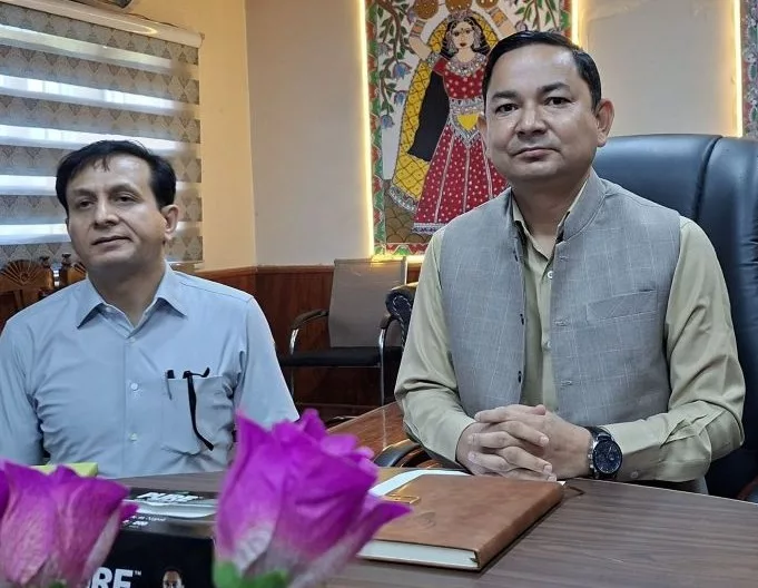 मधेसका अर्थमन्त्री भट्टराईको सय दिन : रकमान्तर रोक्नेदेखि ७६ लेखा कर्मचारीको सरुवासम्म