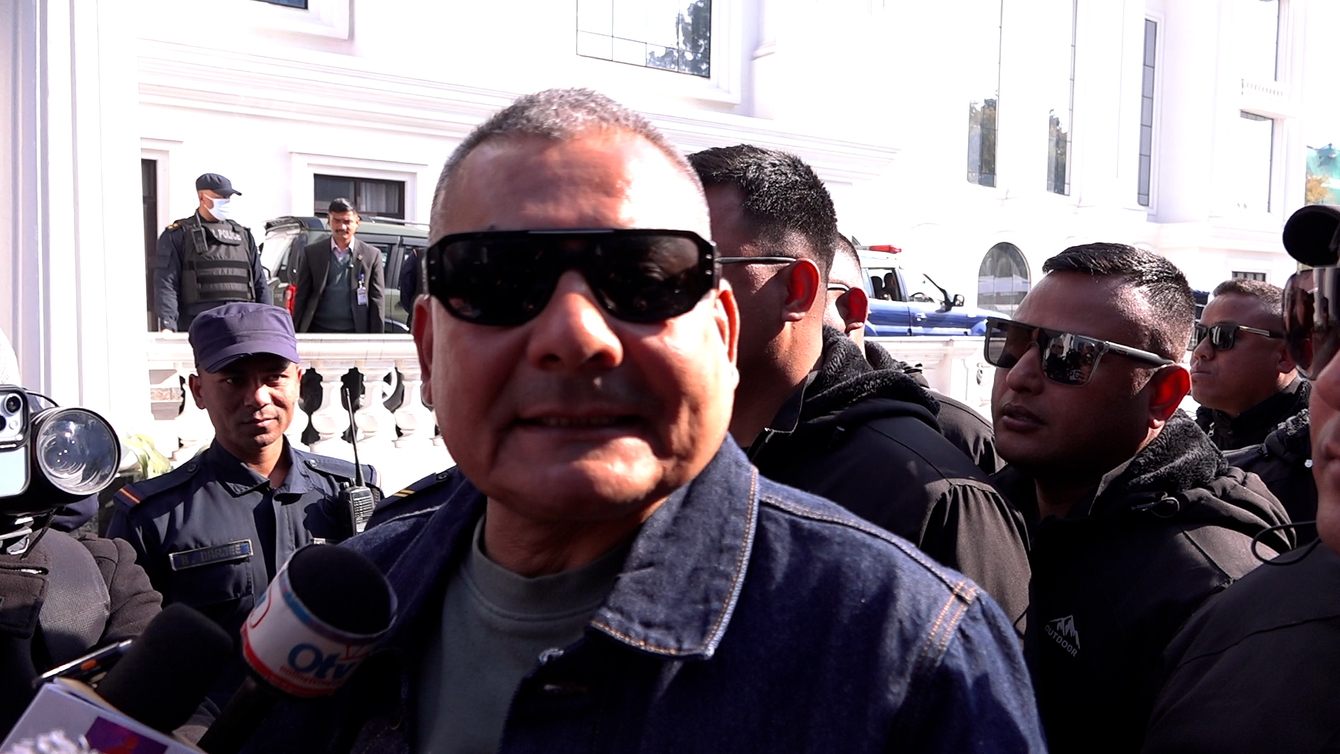 फेरि किन पक्राउ परे दुर्गा प्रसाईं ?