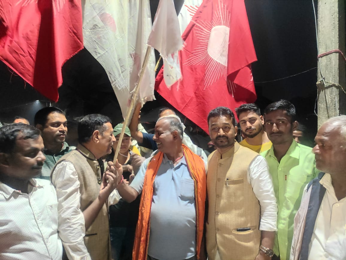 वीरगञ्जका मतदाता भन्छन् - “प्रदीपले गरेका काम नै उनको जित्ने आधार हुन्”