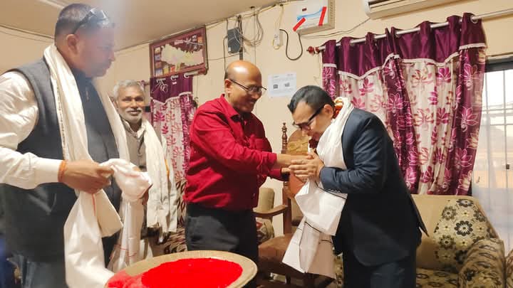 पचरौता नगरपालिकामा प्रमुख प्रशासकीय अधिकृतको रुपमा उप सचिव परियारलाई गरियो स्वागत