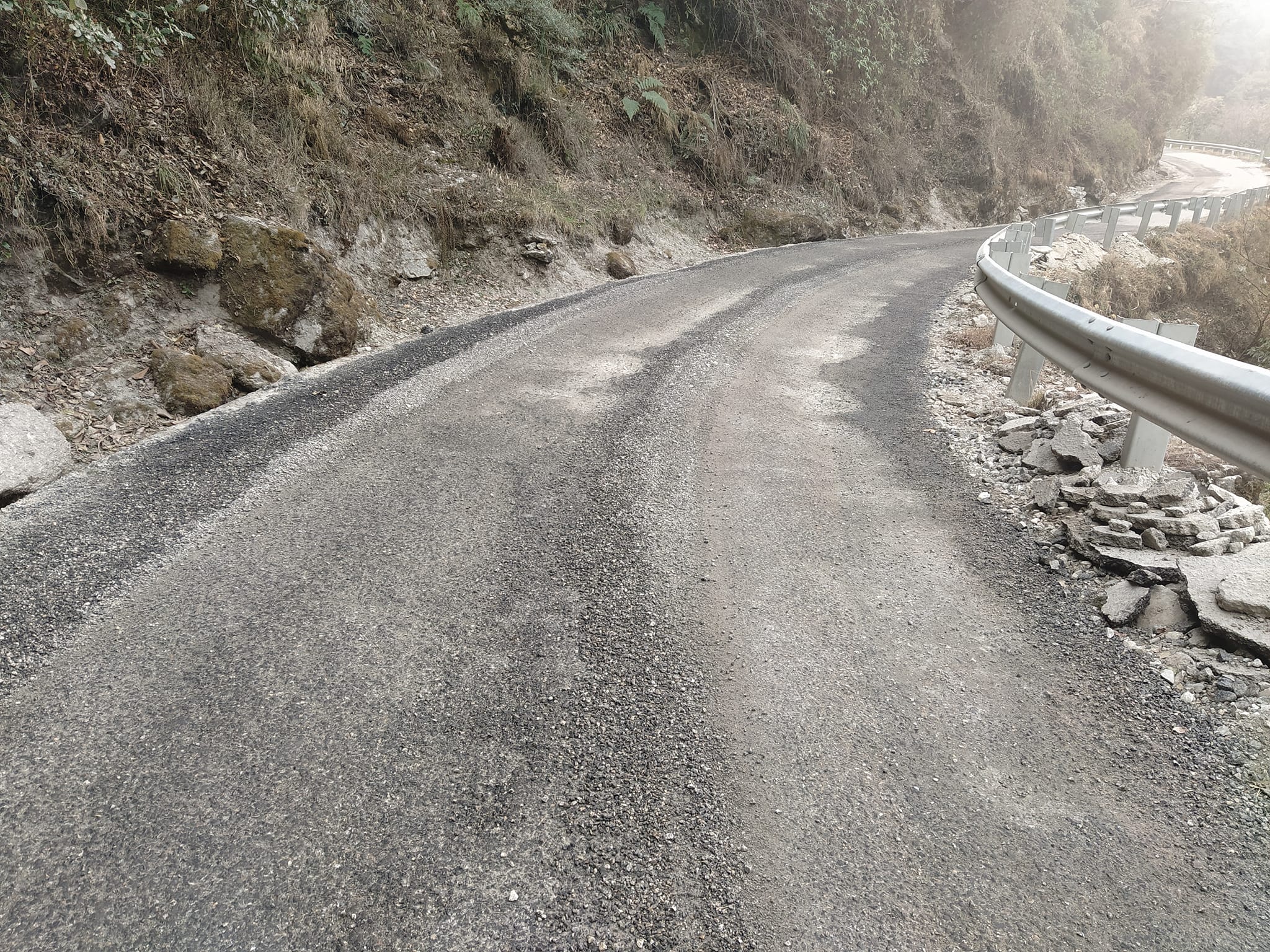 प्रहरीको अनुरोध : हेटौंडा-काठमाडौं जाँदा वैकल्पिक सडक प्रयोग गर्नू