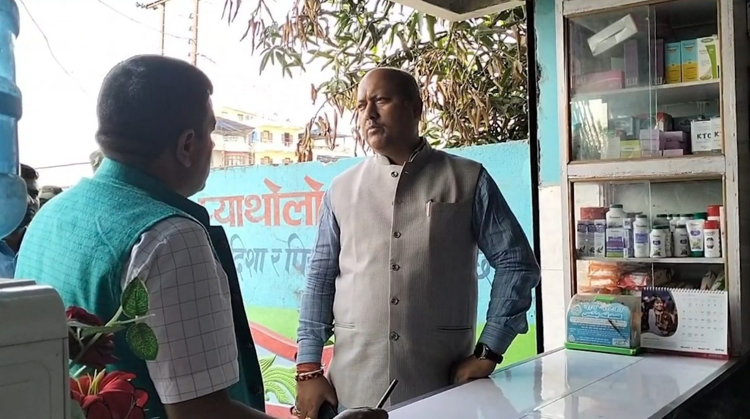 बारामा मुख्यमन्त्री सिंहको निरन्तर अनुगमनः नौ स्वास्थ्य संस्था बन्द गर्न निर्देशन