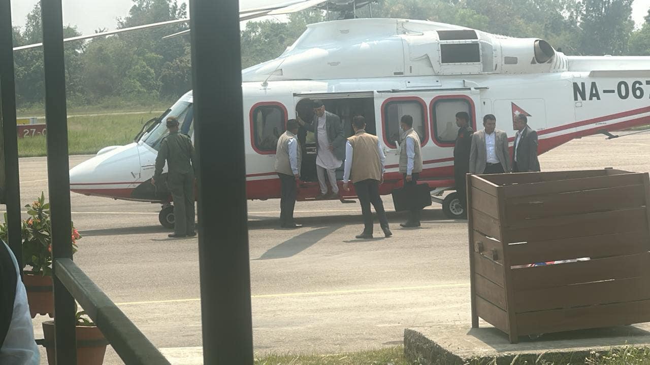 एक घण्टा ढिलो गरी प्रधानमन्त्री ओली जकनपुरमा ‘ल्यान्ड’, प्रदेशसभामा सुरक्षा व्यवस्था कडा