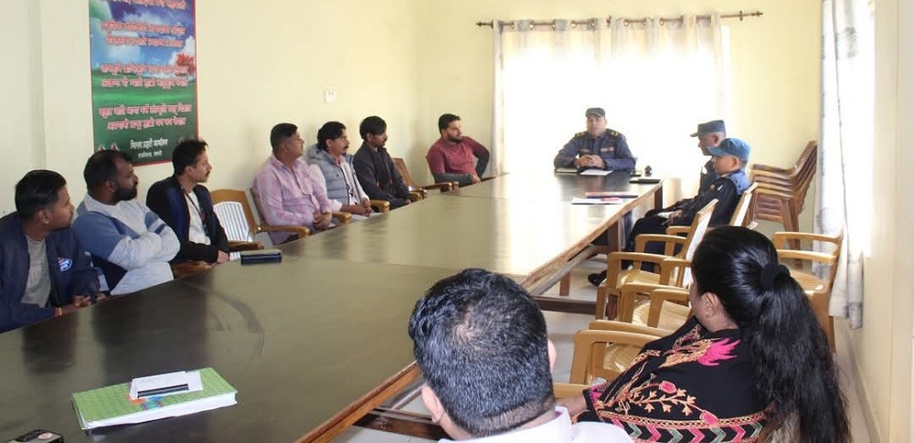 १८ वर्ष मुनिका किशोरकिशोरी अभिभावकको अनुमति बिना होटलमा बस्न नपाइने