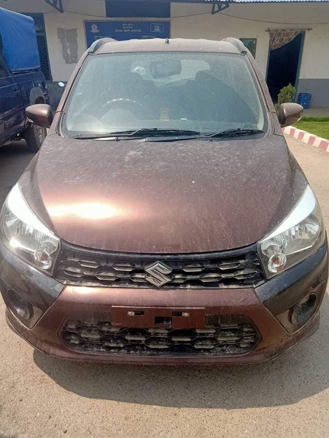 बेवारिसे अवस्थामा सडक पेटीमा रहेको कार गाडी बरामद।