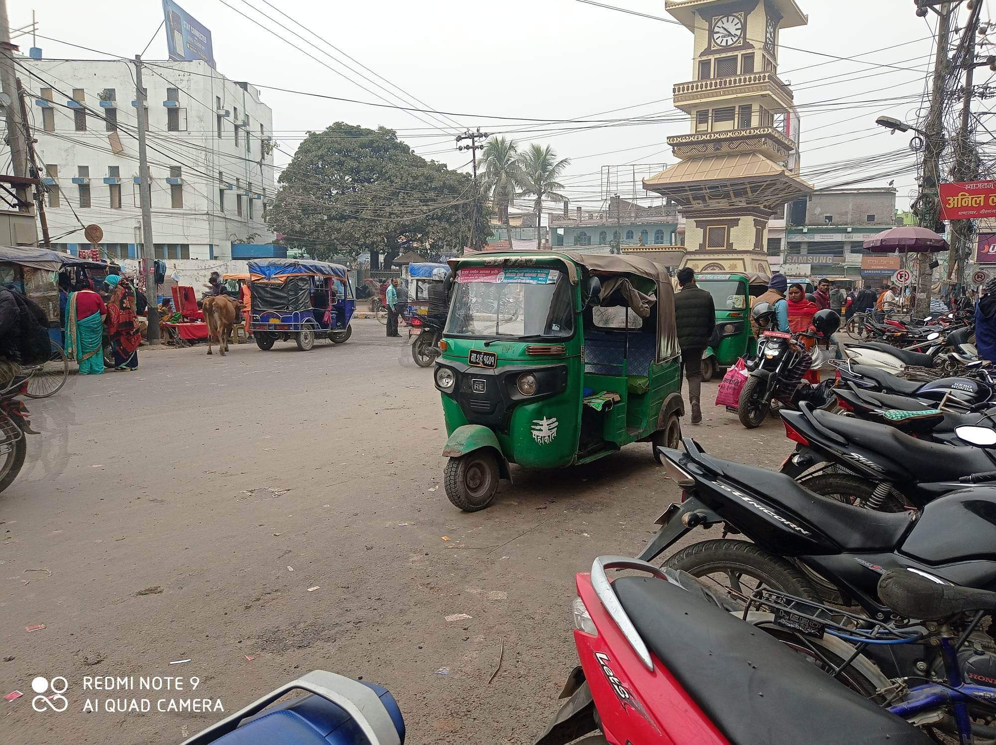 वीरगन्जमा ई–रिक्साहरुको व्यवस्थापन हुन नसक्दा ट्राफिक जामको समस्या।