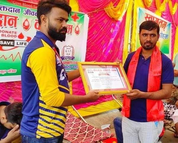 वीरगञ्ज स्पोर्टस क्लबद्वारा नेपाल रेडक्रस दिवसको अवसरमा रक्तदान ।