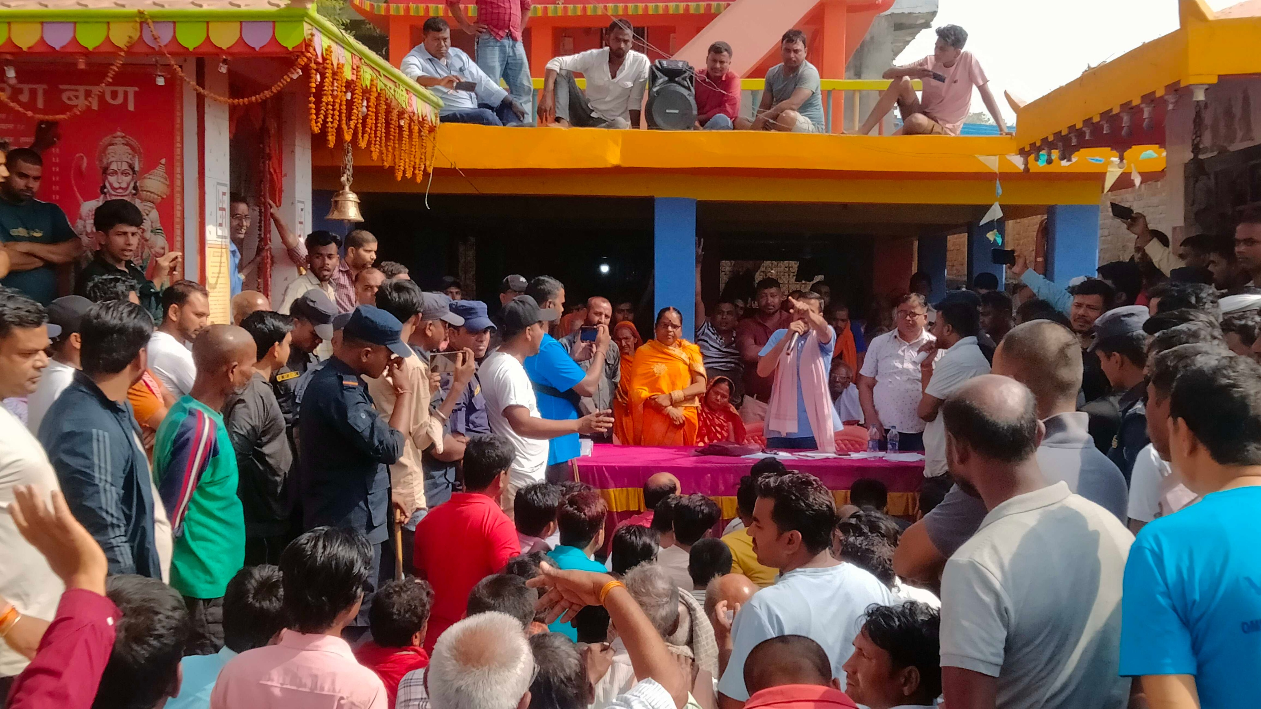 वडा न १ का वडावासीले मागे वडा अध्यक्षको राजीनामा 