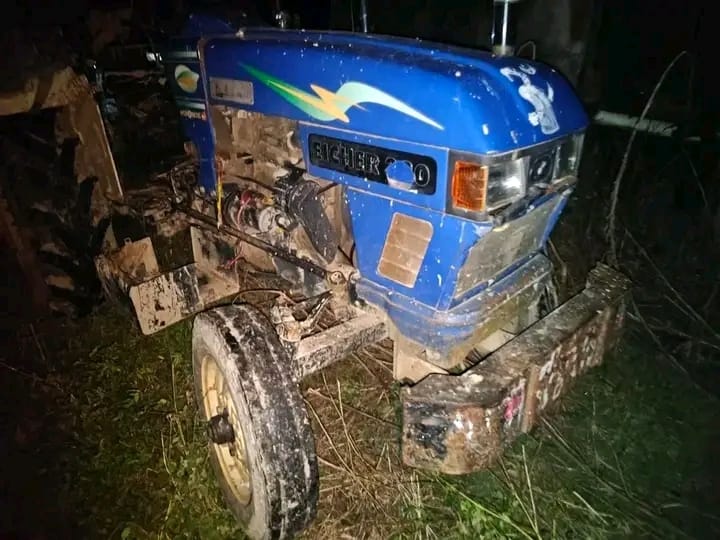 पर्साको महुवनबाट चोरी भएको ट्याक्टर बरामद, चोरीमा संलग्न रहेका एक जना  पक्राउ