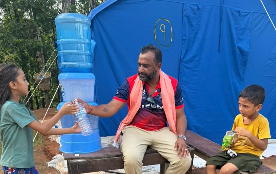 धादिङका बाढीपीडितलाई रु. १५ लाख बराबरको राहत सामग्री वितरण