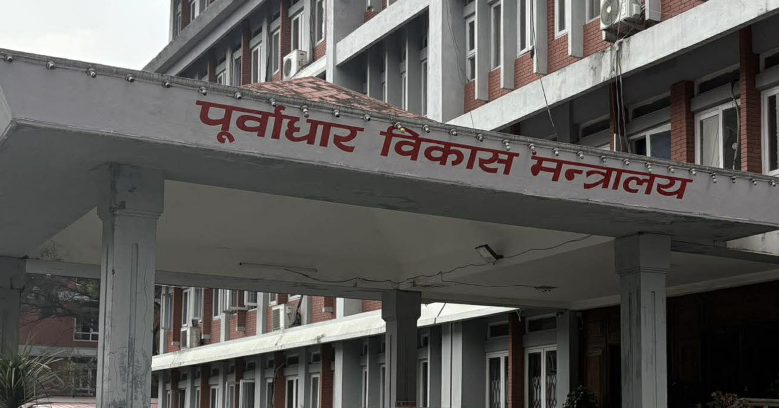 काम नगर्ने निर्माण व्यवसायीको ठेक्का तोडियो, ३८ करोड २३ लाख रुपैयाँ दाखिला गर्न पत्राचार